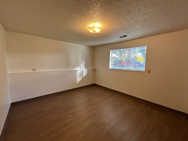 Building Photo - Beautiful Split-Level 6BR Home with Attached Garage and Fenced Yard +$300 Off First Month!