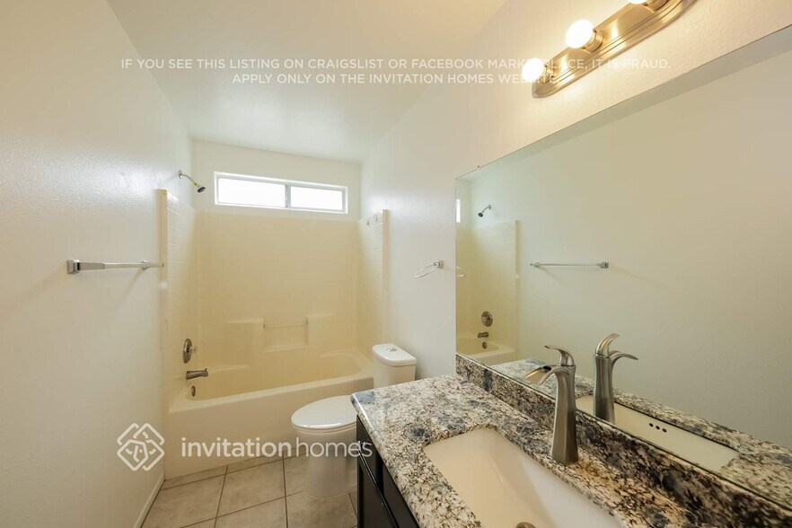 Building Photo - 2834 W Muriel Dr