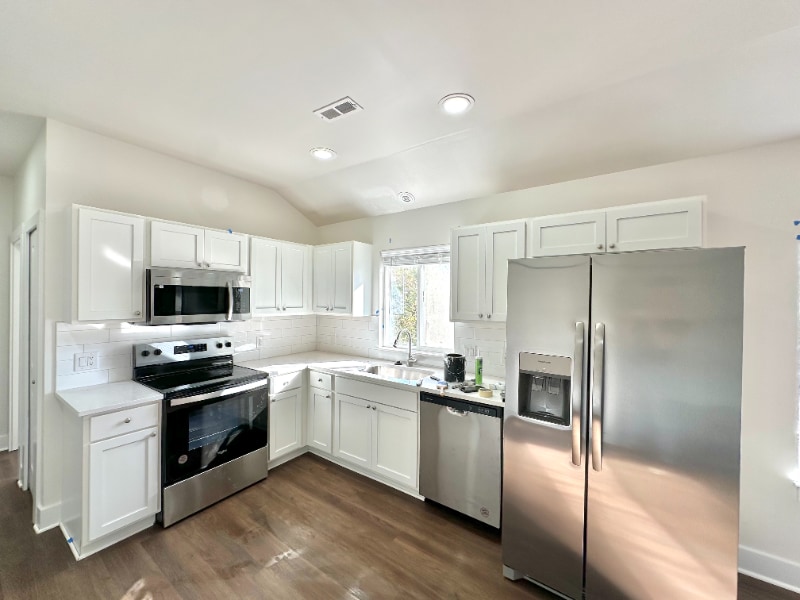 Building Photo - 1940 W Cadmus Rd