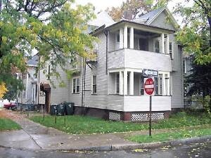 Primary Photo - 8-12 Conkey Ave