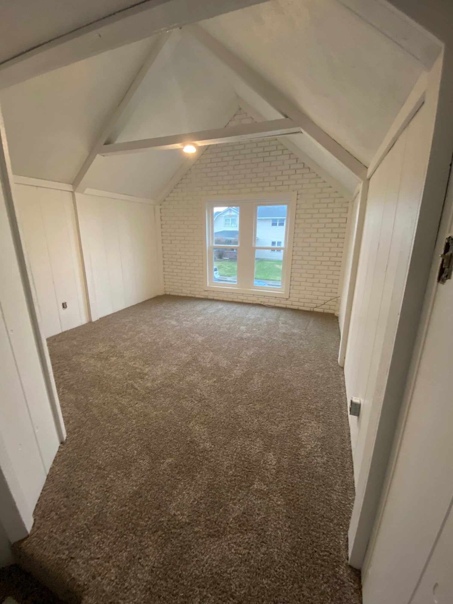 2nd Floor Bedroom - 1202 Hoefgen St