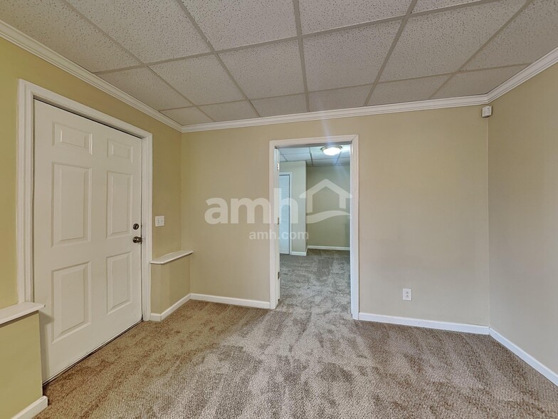 Building Photo - 5224 Ridgefalls Way