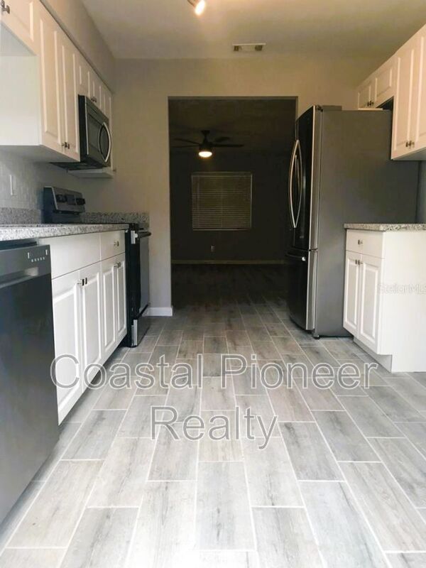 Building Photo - 6405 S Roberts Ave