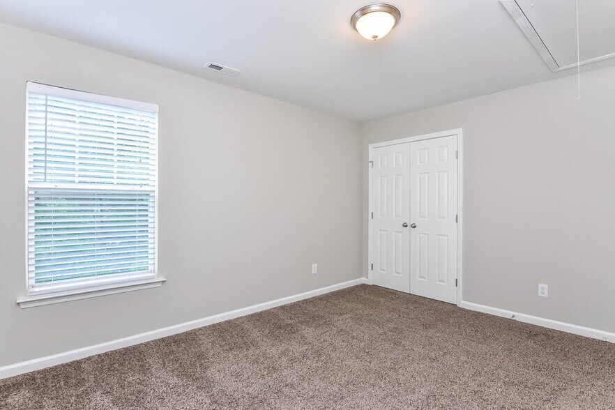 Building Photo - 3629 Pinkham Way
