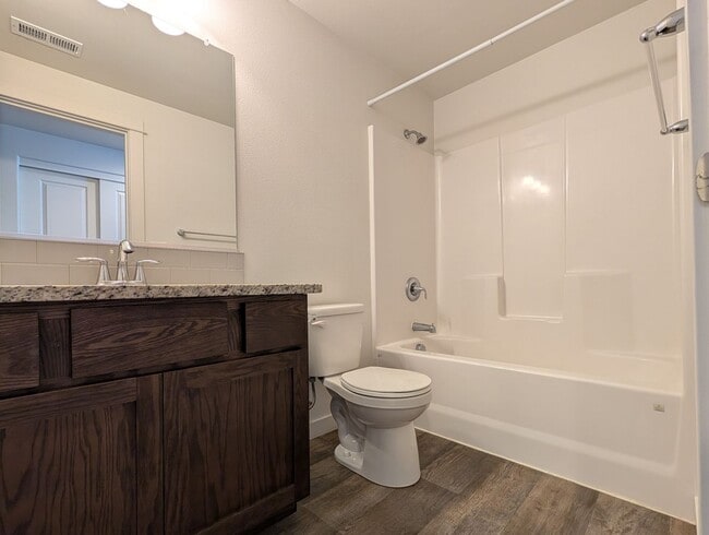 Building Photo - Beautiful 3-Bedroom, 2-Bath Home in Springfield!