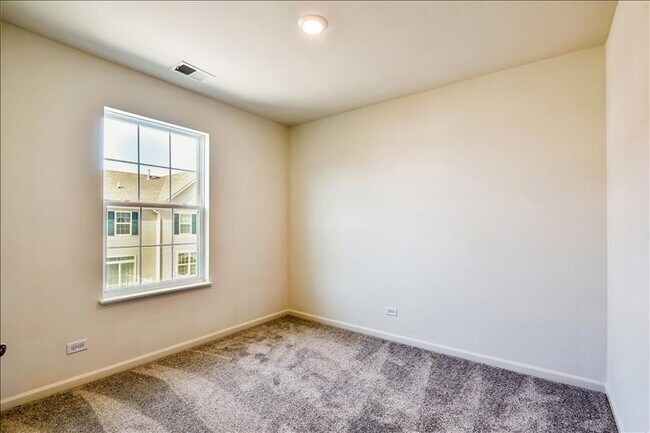 Building Photo - 1749 Carlstedt Dr