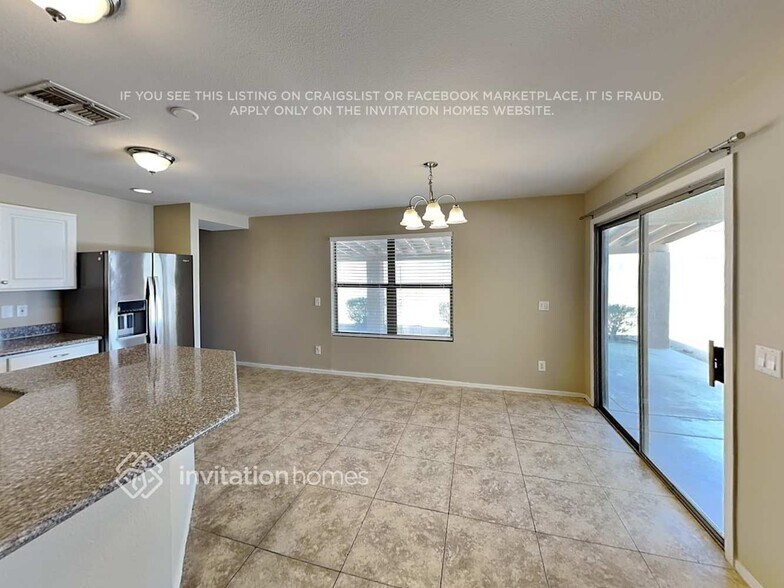 Building Photo - 12808 N Main St