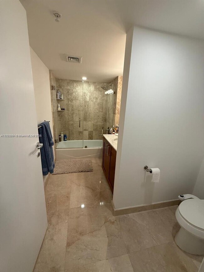 Building Photo - 9499 Collins Ave