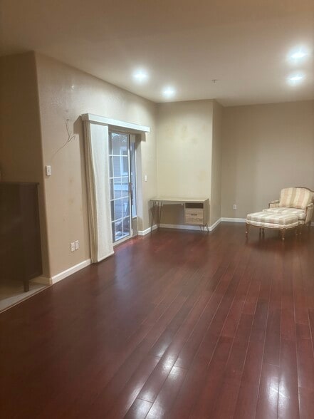 Building Photo - 5431 Sanchez Dr