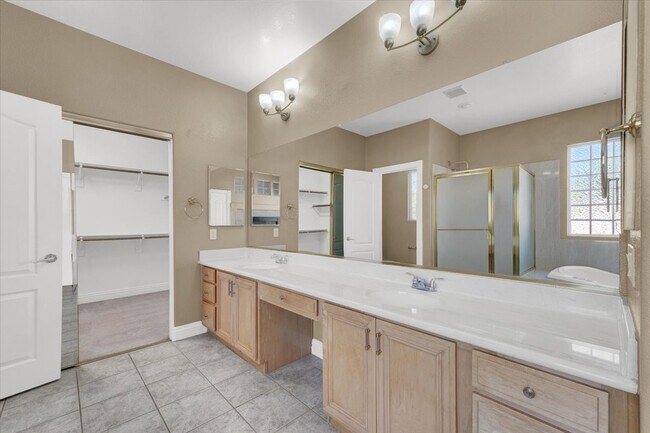 Building Photo - 10672 Blue Nile Ct
