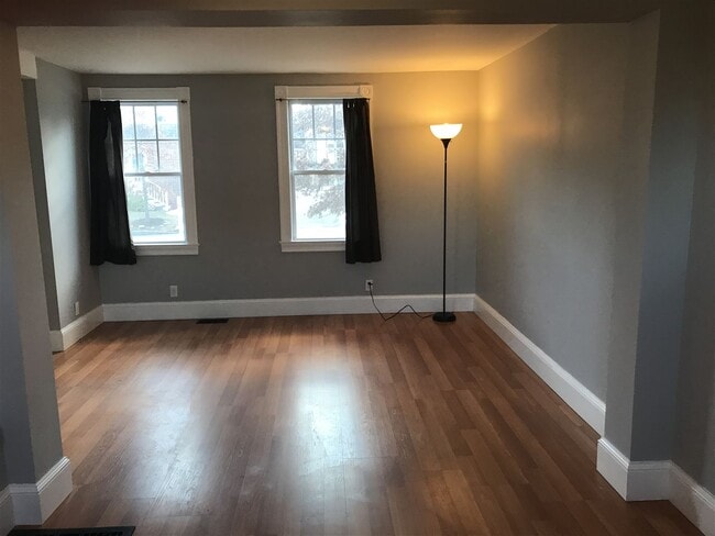 Building Photo - 70 Porpoise Way