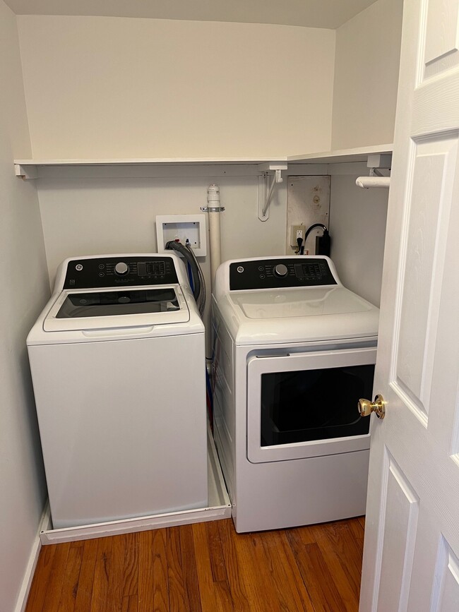 New Washer/Dryer - 6298 Mill St