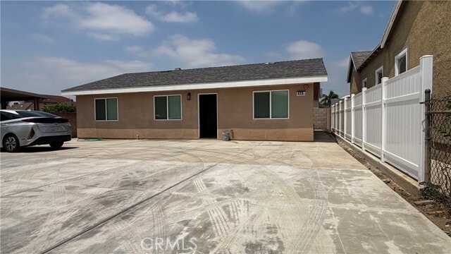 Building Photo - 425 A Gladys Ave