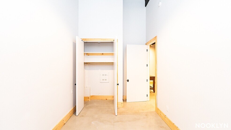 Building Photo - 255 18th St