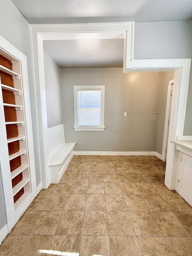 Building Photo - 2105 14th St