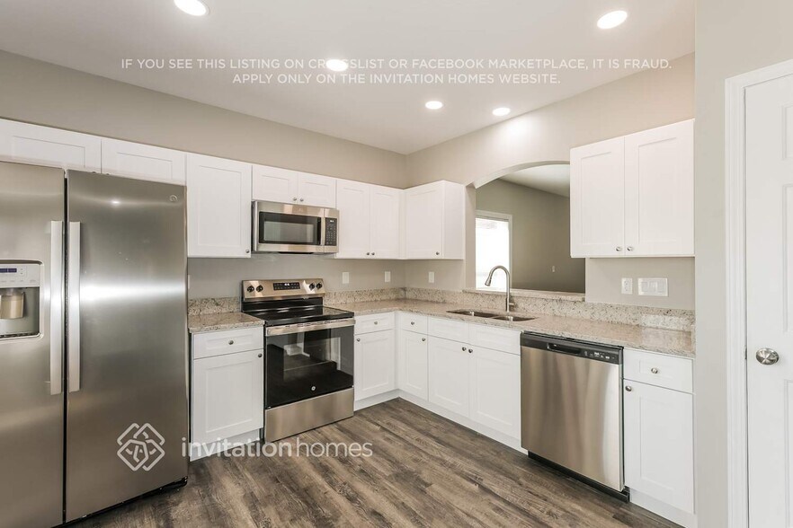 Building Photo - 16322 Bridgecrossing Dr