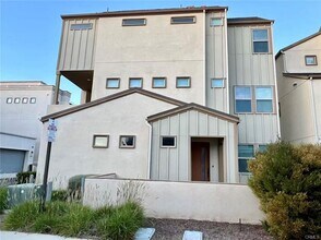 Building Photo - 186 Frame