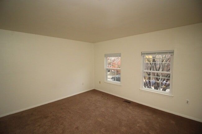 Building Photo - Beautiful 2bd/2ba Historic Butcher's Hill w/ CAC and W/D! --Available 7/15!