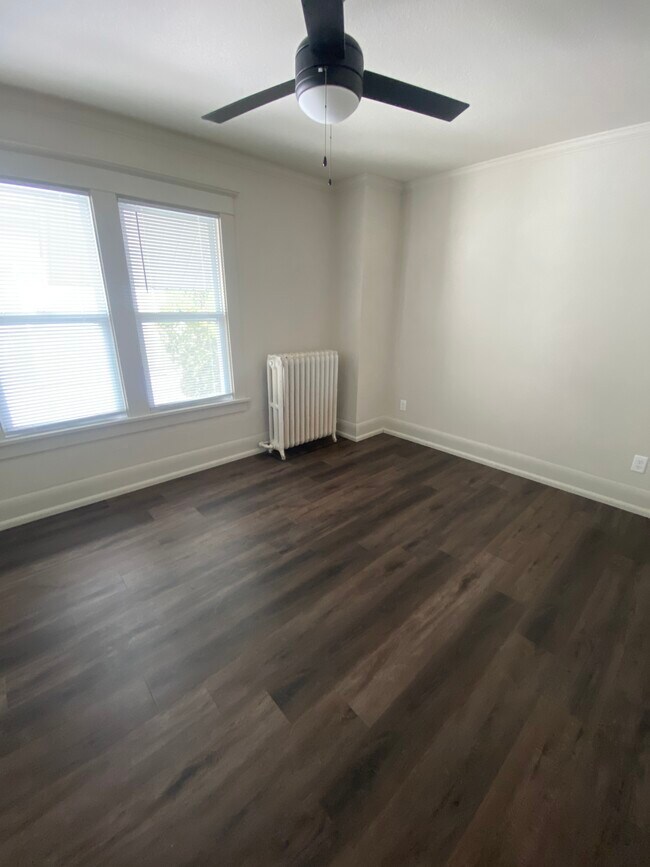 Building Photo - 105 Tanager
