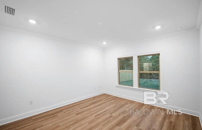 Building Photo - 16102 Laurelbrooke Lp