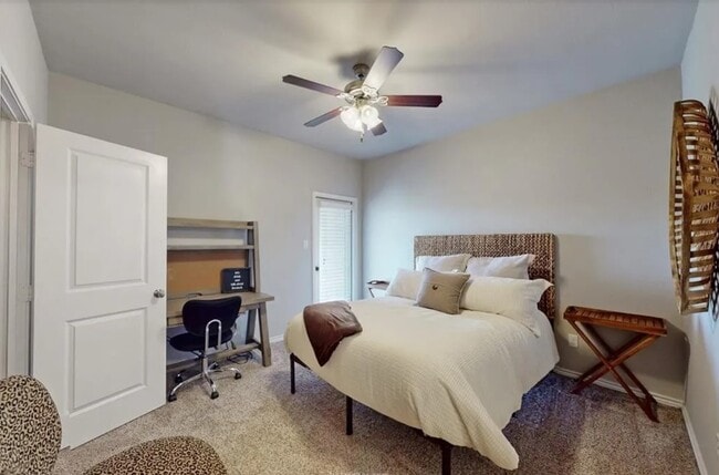 Building Photo - 2836 Papa Bear Dr