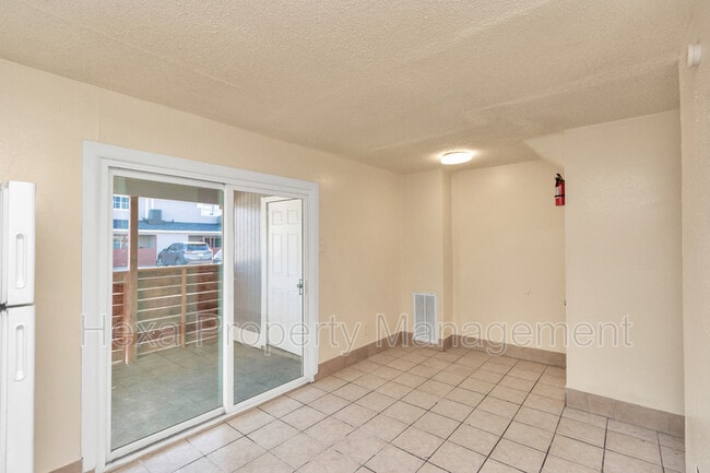 Building Photo - 6607 Brittmoore Rd