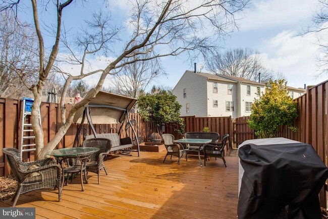 Building Photo - 4428 Holly Ave