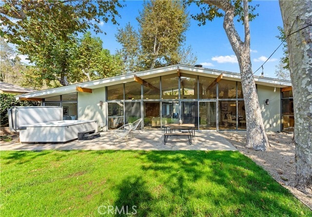 Building Photo - 6225 Frondosa Dr