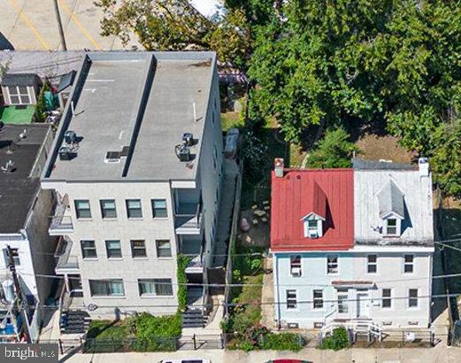 Building Photo - 129 E Phil Ellena St