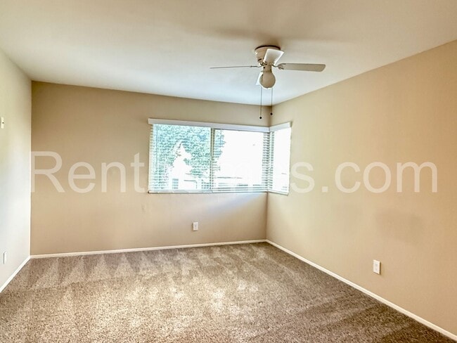 Building Photo - 13534 Longfellow Ln