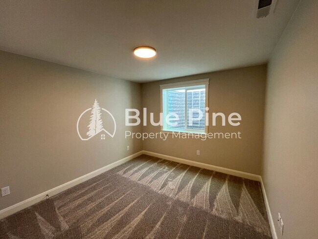 Building Photo - 6326 Ender Ln
