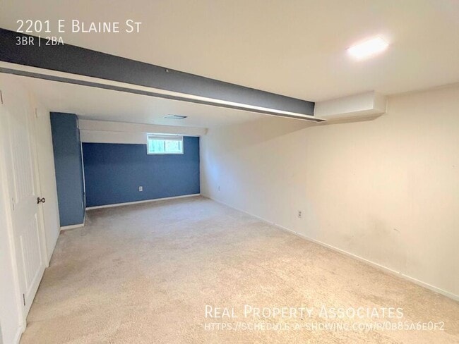 Building Photo - 2201 E Blaine St