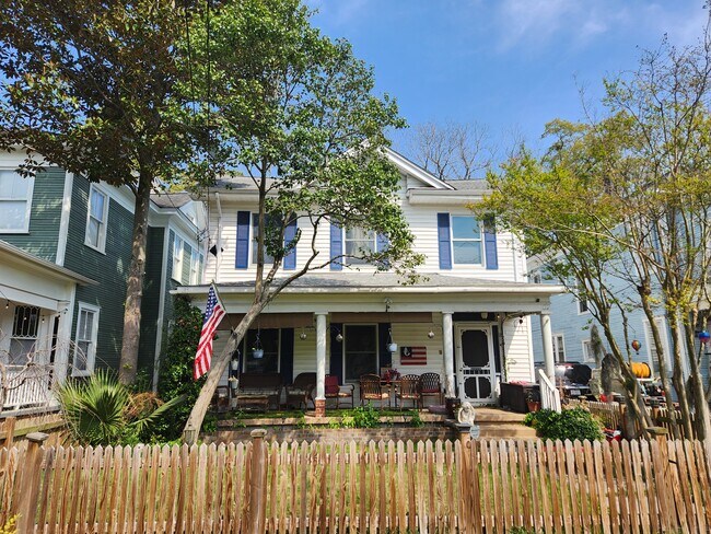 Primary Photo - 310 N 5th Ave
