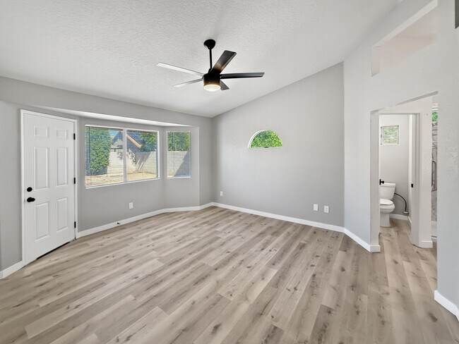 Building Photo - 69736 Cypress Rd