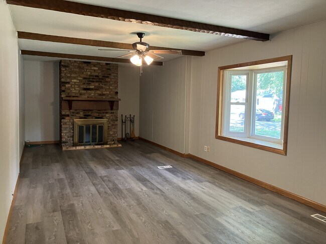 Building Photo - 601 Ridgewood Ct