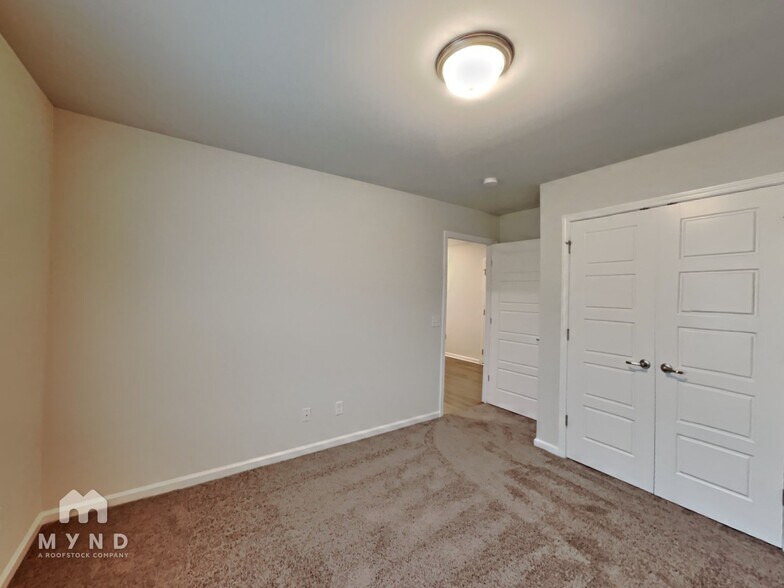 Building Photo - 119 Dasher Dr