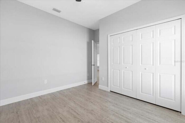 Building Photo - 336 Caen Ct