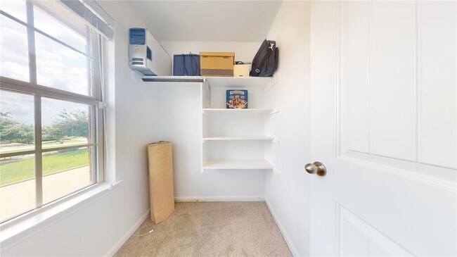 Building Photo - 28511 Pleasant Forest Dr