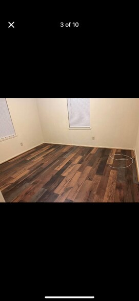 Building Photo - 1510 N Spring St