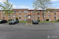 Building Photo - 396 College Dr