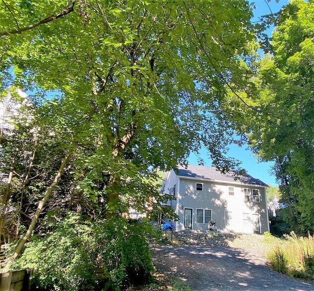set back from road- private - 185 Woodland Ave
