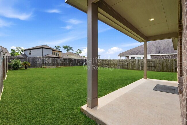 Building Photo - 1618 Rosedale Dr