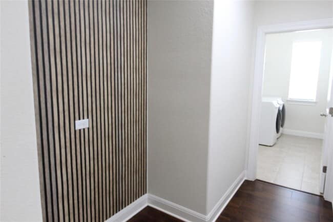 Building Photo - 5800 Viejo Dr