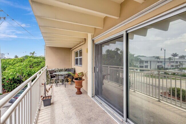 Building Photo - 4500 S Ocean Blvd