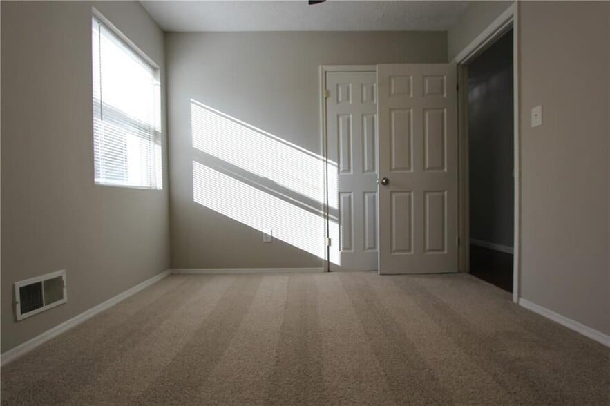 Building Photo - 3085 Creel Rd