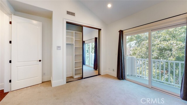 Building Photo - 1102 Slauson Ln