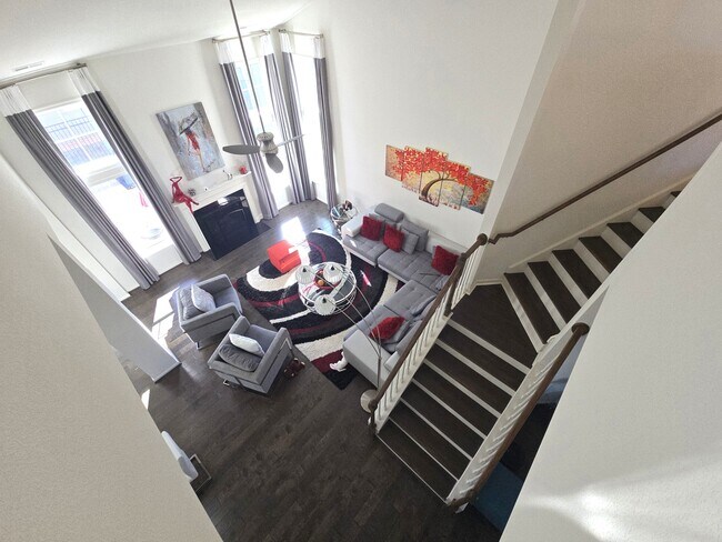 Building Photo - 1129 Flower St