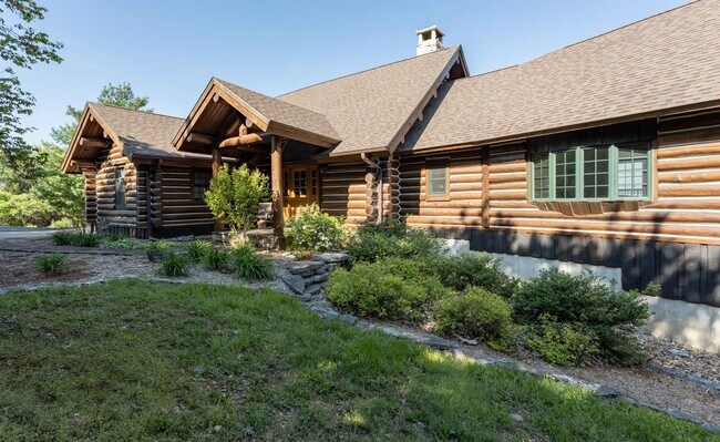 Building Photo - 77 Sunset Hill