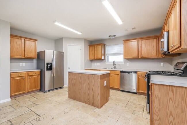 Building Photo - 29226 Spring Mist Dr