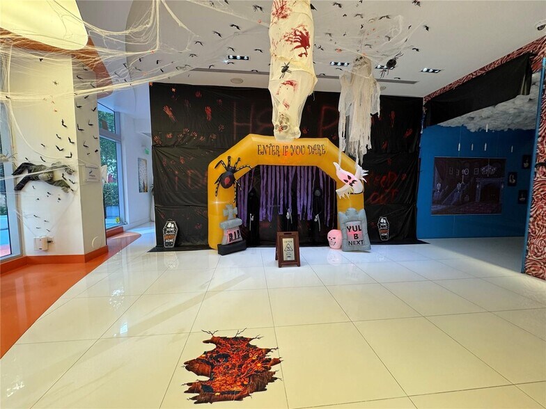 Building Photo - 31 SE 6th St